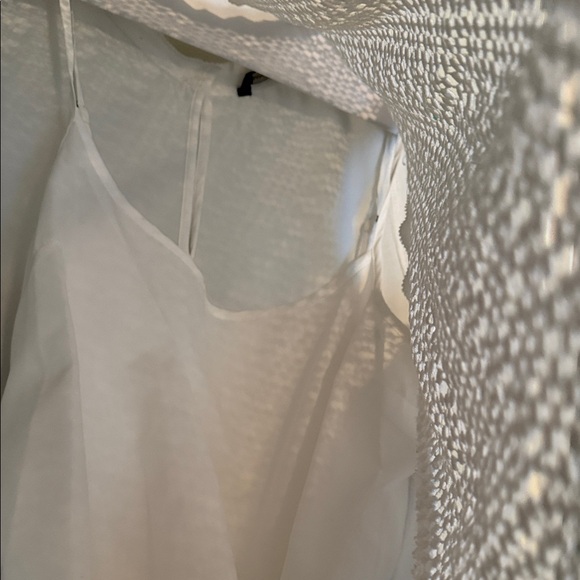 Banana Republic White Sleeveless Blouse - Picture 3 of 6
